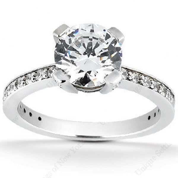 Round Brilliant - Engagement Ring