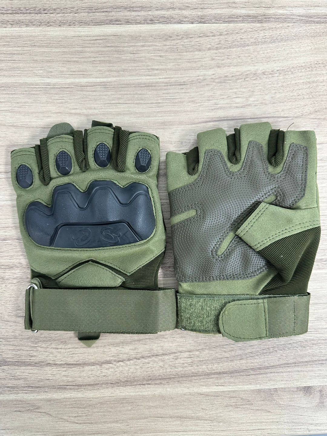 Michael's Fingerless Combat Gloves